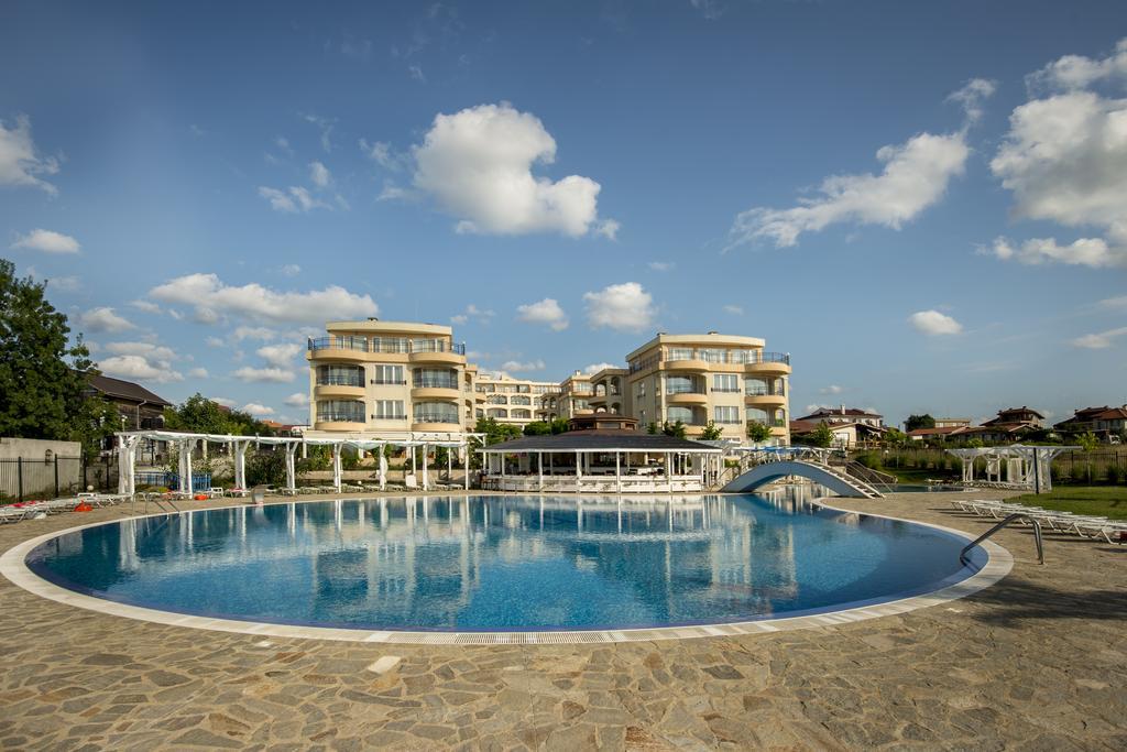 Arapya Sun Resort Bagian luar foto