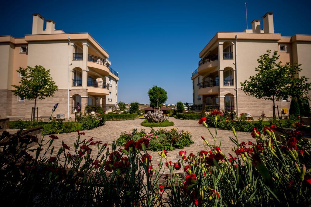 Arapya Sun Resort Bagian luar foto